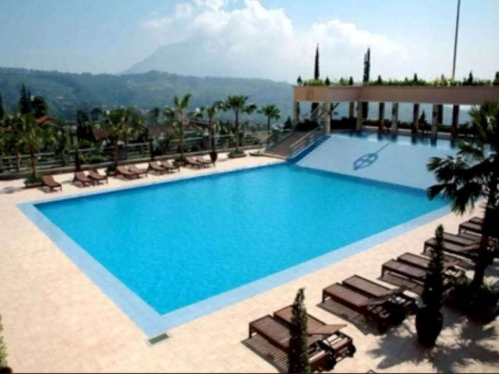 Royal Senyiur Hotel