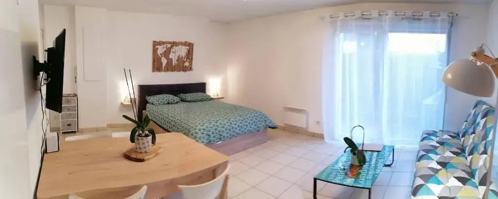 • Superbe appartement 2 à 4 personnes de 33m² en rez-de-chaussée •