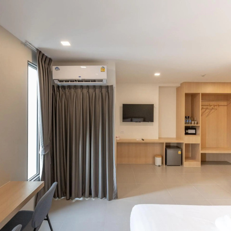 Good nine Hotel