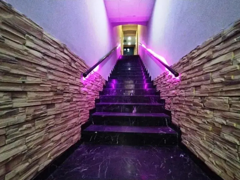 Tarqovi Hotel