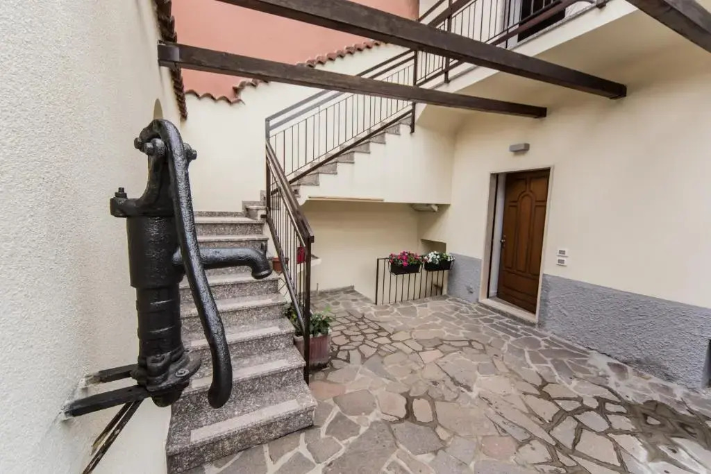 B&B Corte sul Naviglio CIN I T 0 1 5 0 7 0 C 1 3 X U I L Q C V