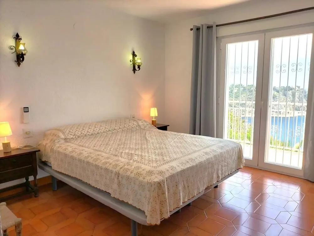 Maria 10 in J vea With 5 Bedrooms and 3 Bathrooms