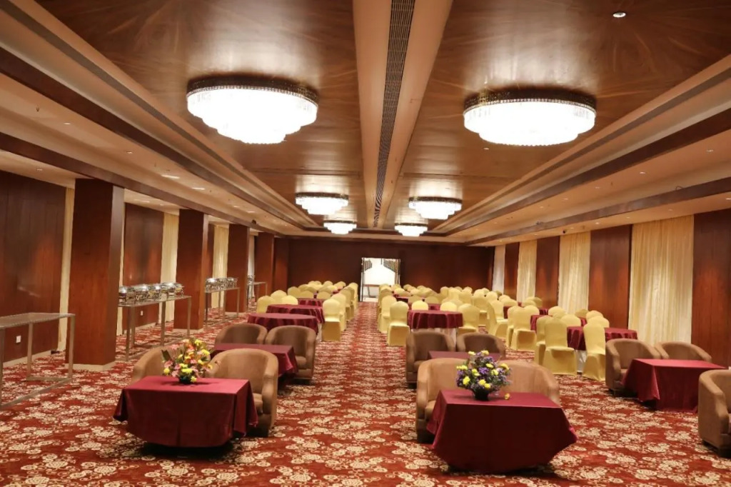Icon Grand Hotel By Bhagini
