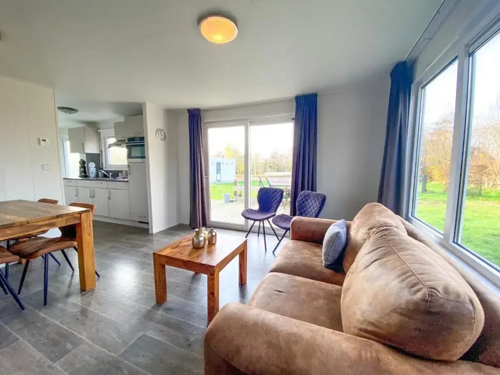 Luxe Chalet Oostkapelle OK28