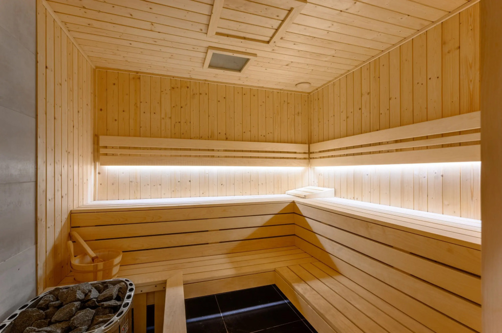 Hotel Oktogon Haggenmacher by Continental Group