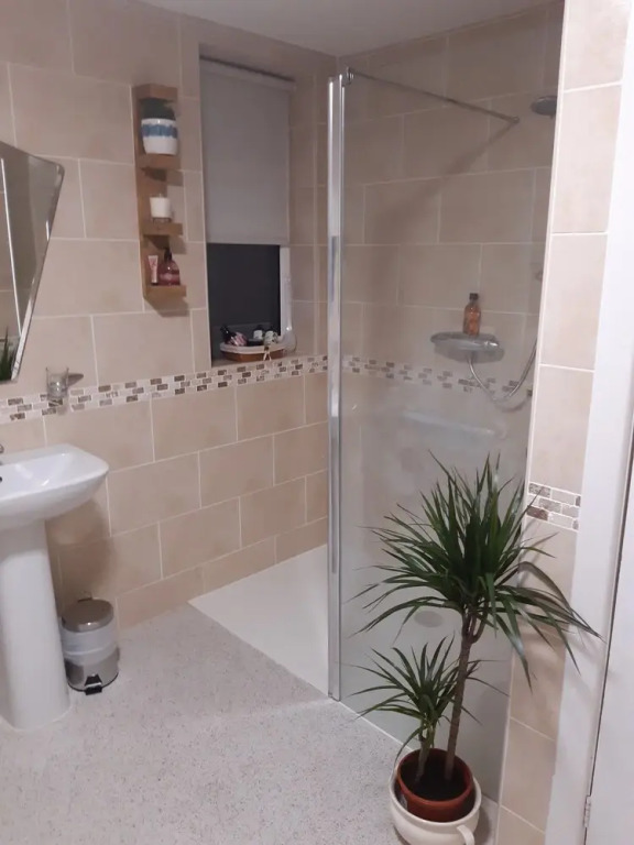 Stunning 3-bed Bungalow in Churchtown Southport