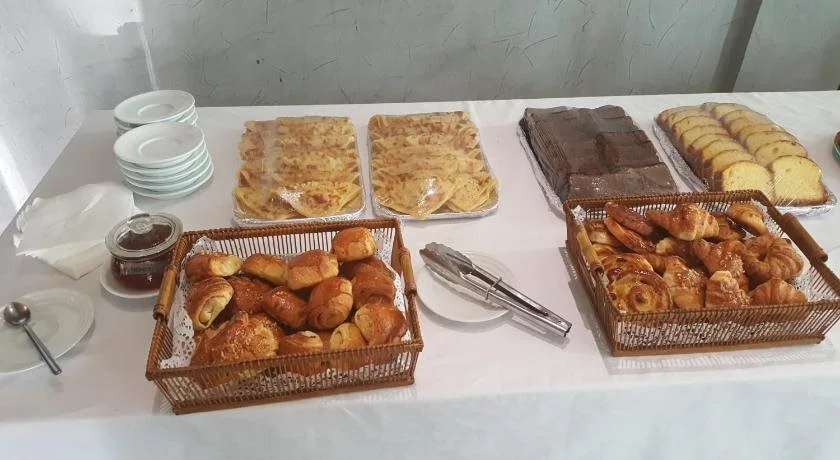 Hôtel Rania Belmadina