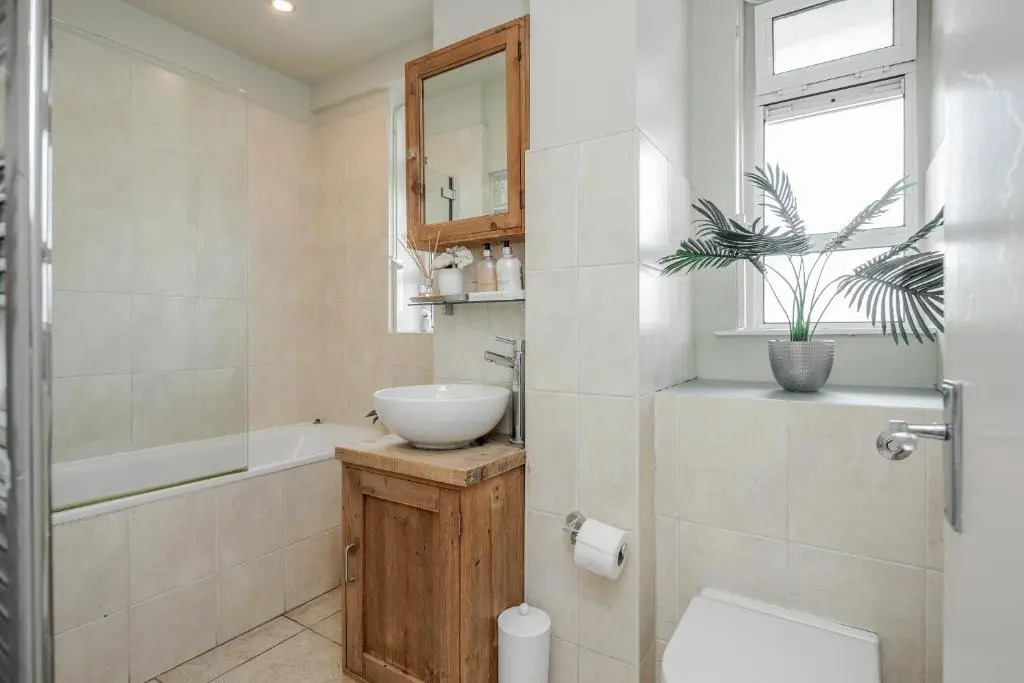 Perfect Location 2 Bed South Kensington Knightsbridge Chelsea with AC