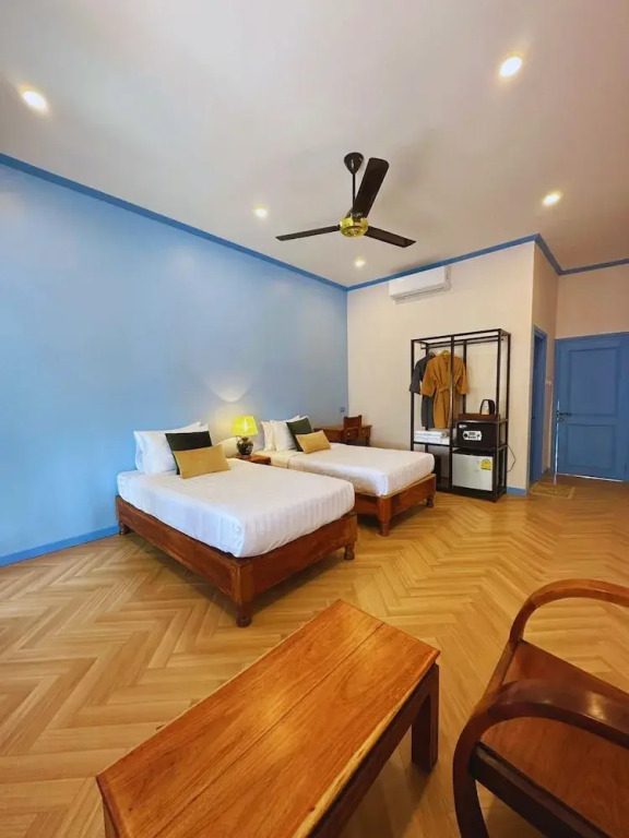 Sadakham Hotel