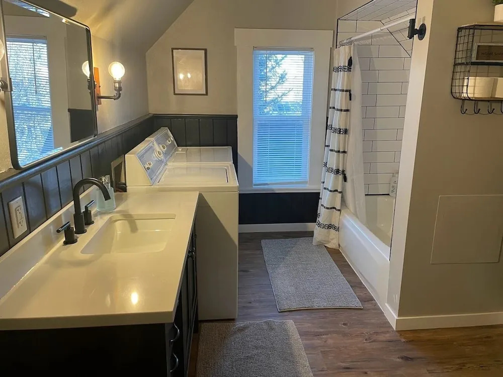 Spearfish Cottages