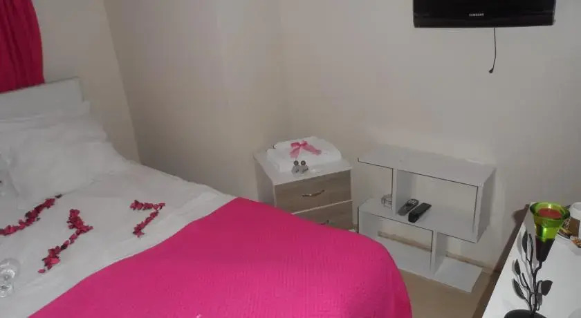 Tuba Residence