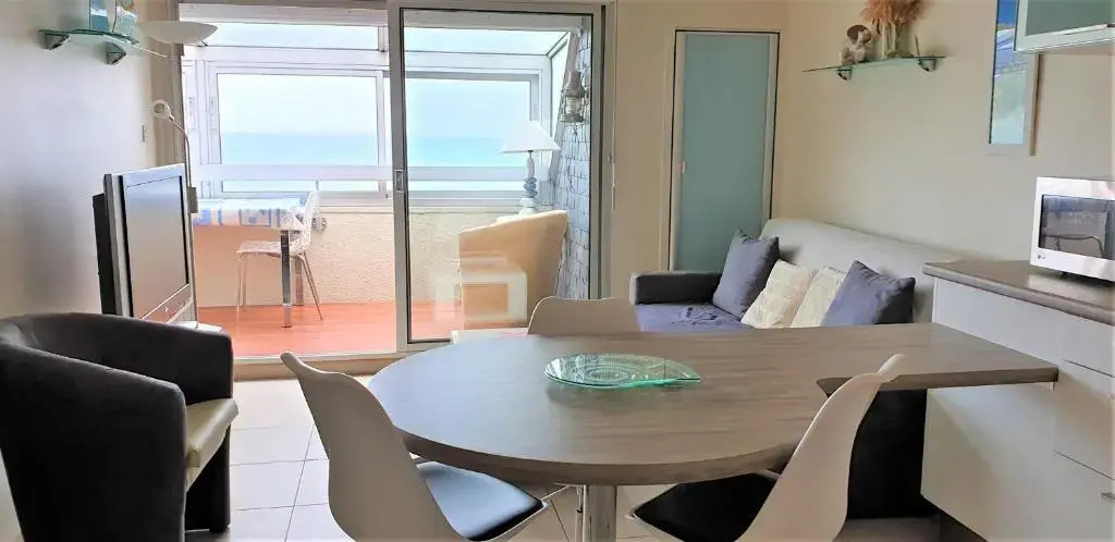 Bel appartement rénové VUE PANORAMIQUE SUR MER à PERROS-GUIREC - ref 822