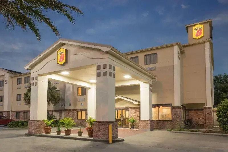 Super 8 Motel Duson Lafayette West Area