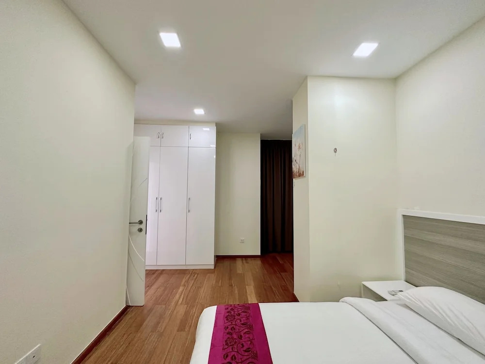 Infinity 28 Hotel and Residence