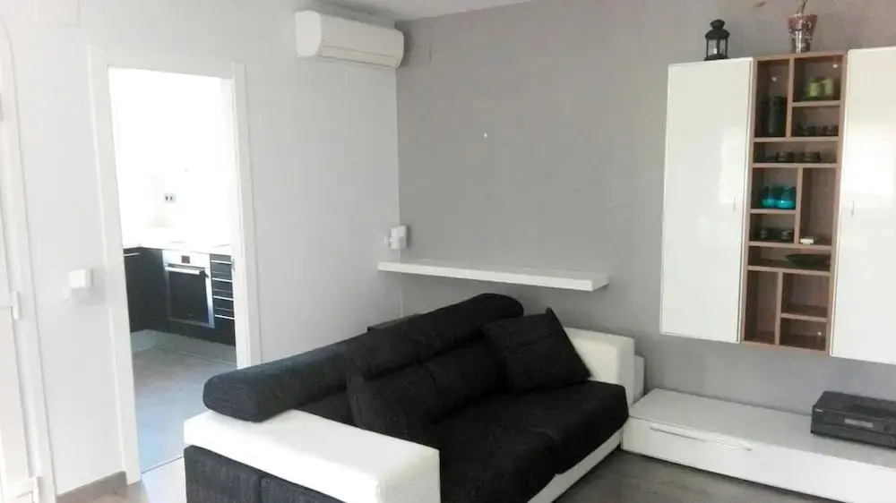House With 2 Bedrooms in Miami Platja, With Shared Pool, Enclosed Garden and Wifi Near the Beach
