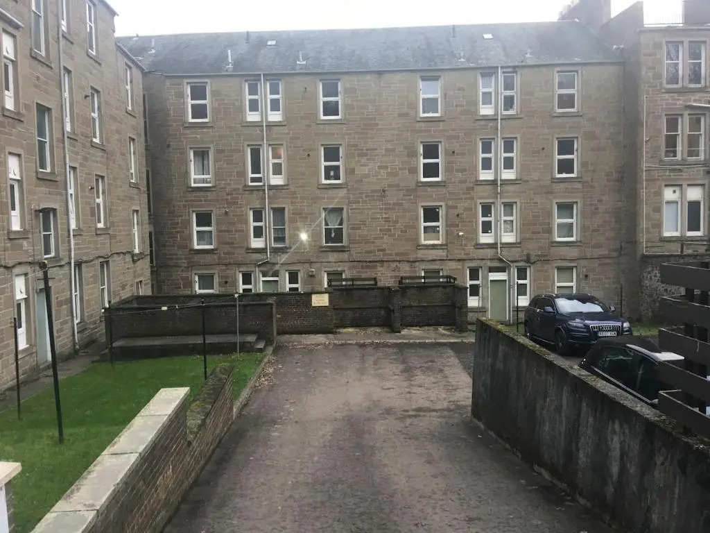 Tranquil Place in Dundee near Docks
