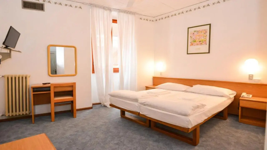 Hotel Modena old town