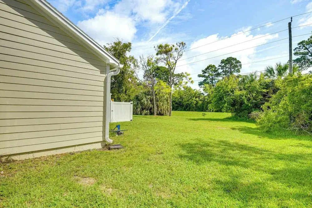 Palm Coast Home w/ Hot Tub - 3 Mi to Beaches!