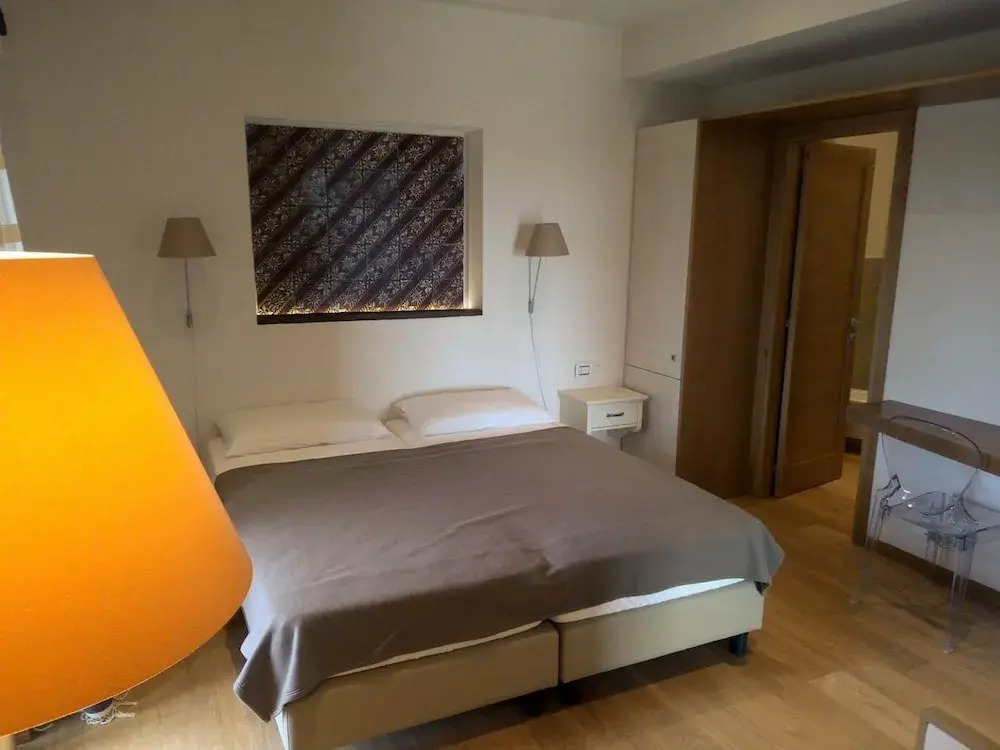 Alimunera Hotel