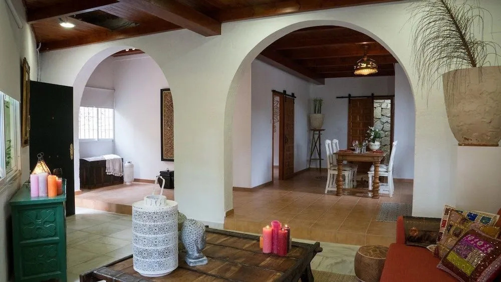 Finca La Vida Loca- For adult guests