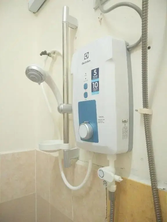 E&A Homestay KLIA - 4R 3B - Wifi-Netflix