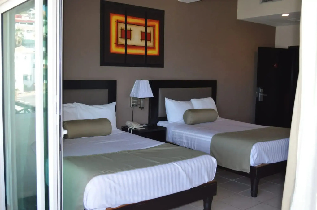 Hotel La Siesta Malecón