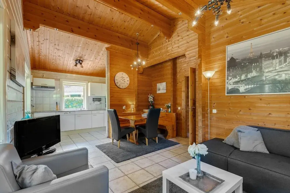 Chalet in Hulshorst Near Lake