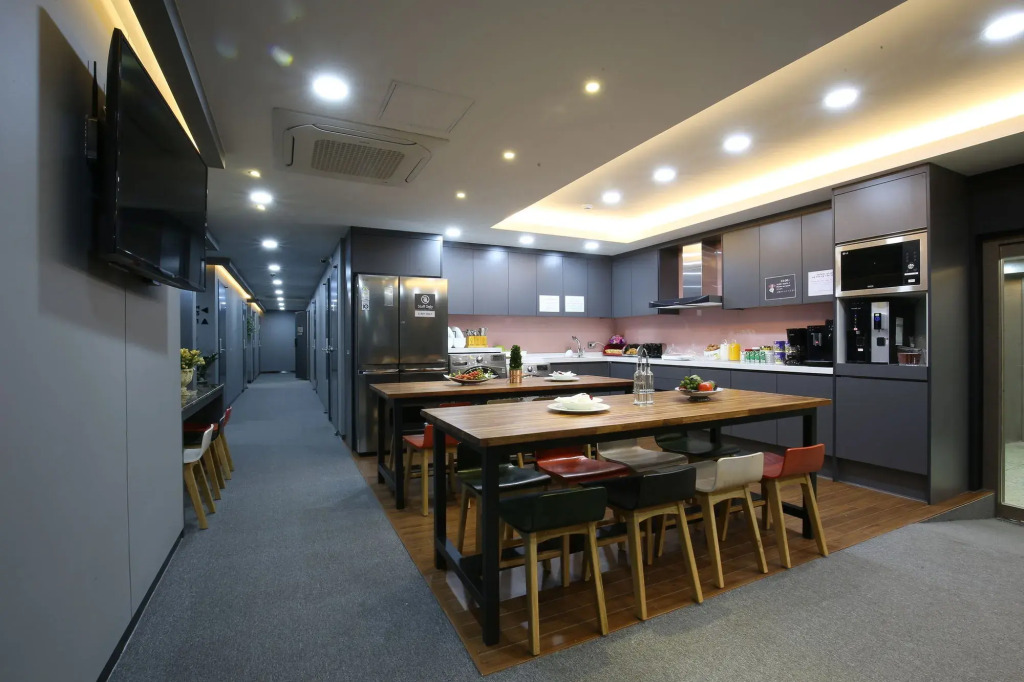 Step Inn Myeongdong 1