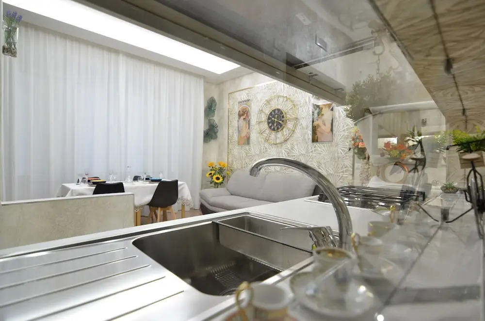CASERTA DELUXE BIS