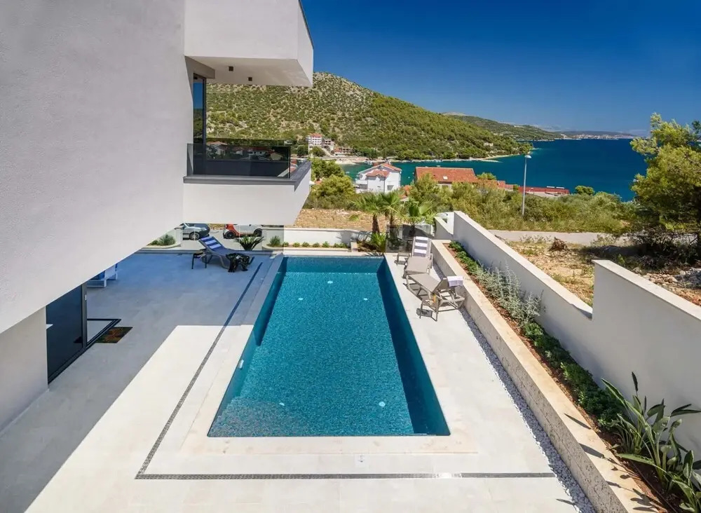 Villa Lucy Plum CFH