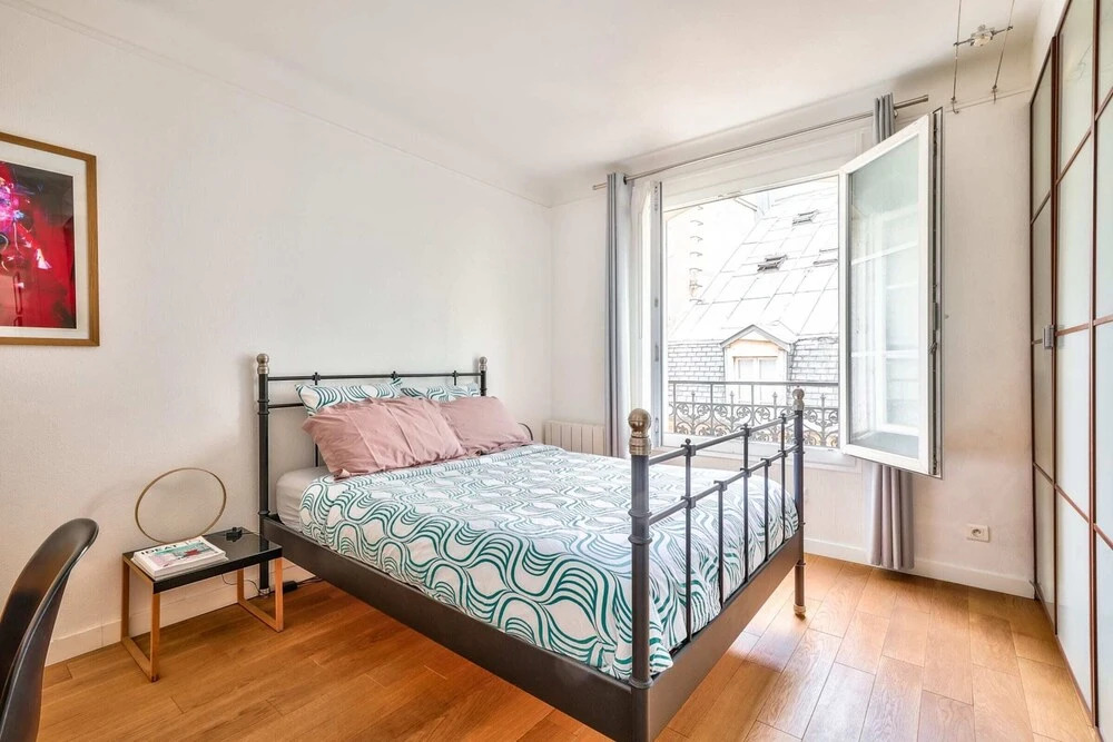 Very Nice and Charming 2 Room Apartment in Paris