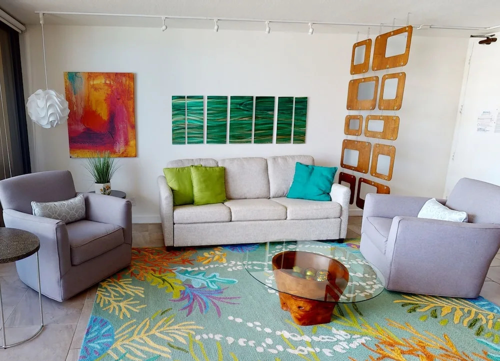 Artsy 32nd Floor Condo with Modern Furnishings & Gorgeous Ocean Views
