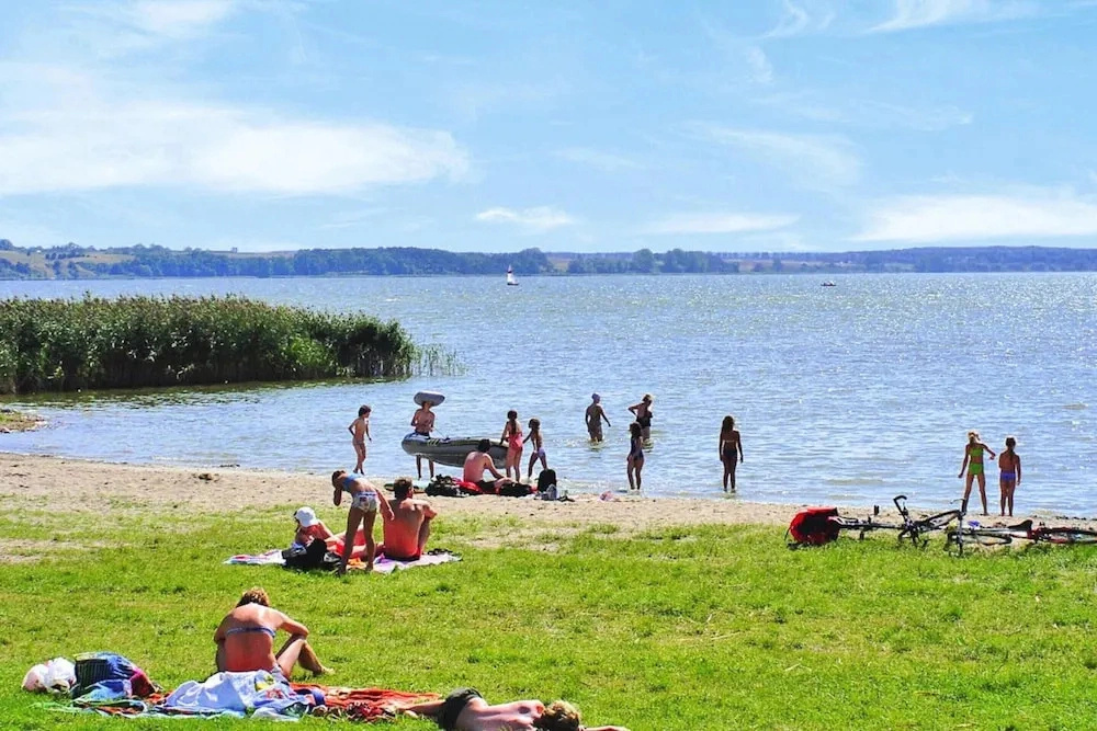 Ferienhaeuser am Kummerower See in Verchen