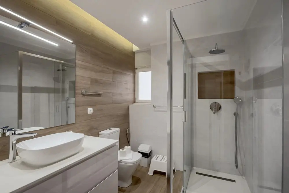 Carcavelos Modern Apartment by Homing