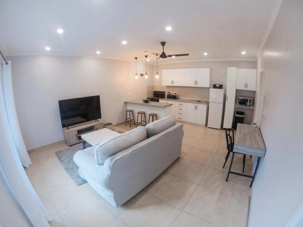 Strelitzia Place