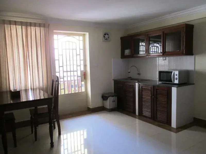 Kanika Hotel & Service Apartment