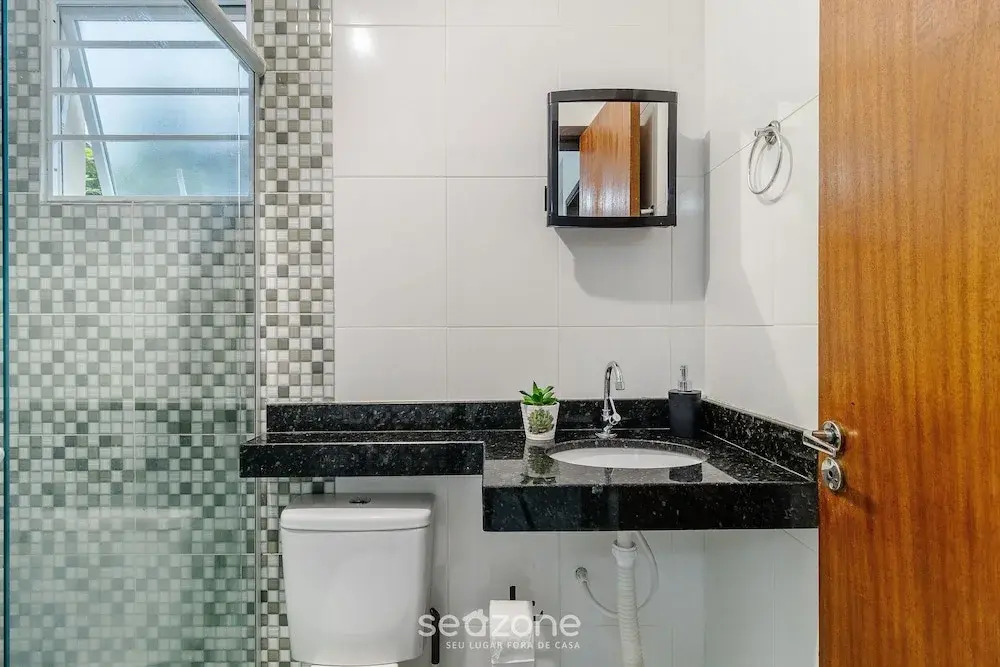 Apt Just Minutes From Lagoa da Conceicao - Sis0005