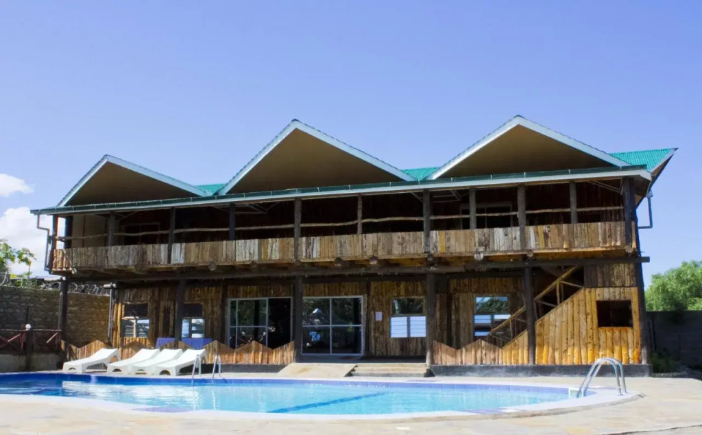 Dovenest Lodge