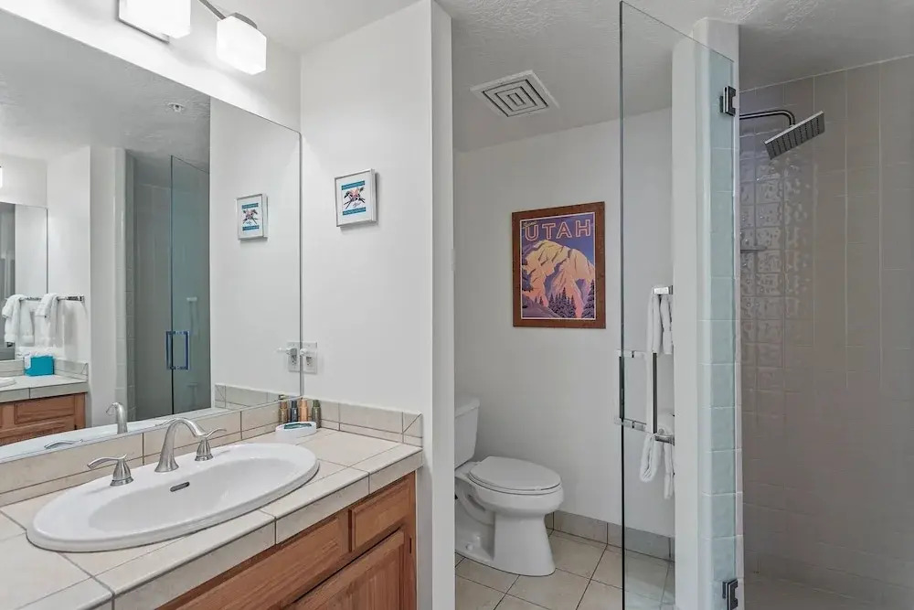 Powder Run at Deer Valley Resort - Two Bedroom Condo with Hot Tub #A12 2 Condo
