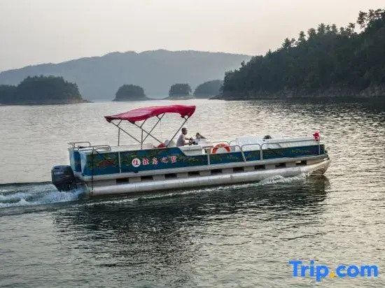 The villa of Thousand Island Lake