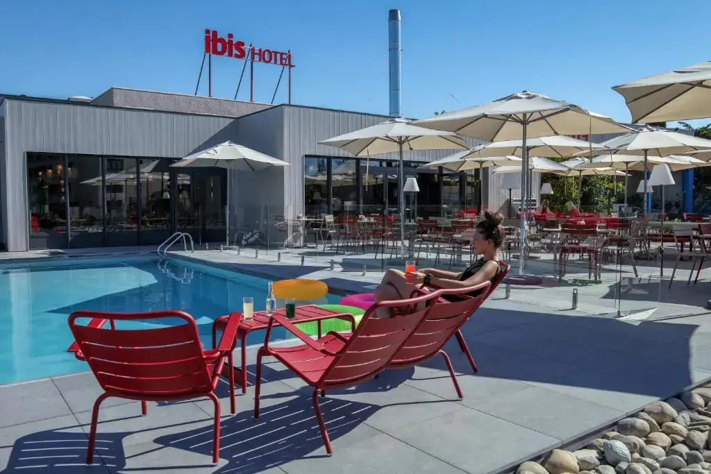 ibis Orange Centre Echangeur A7 A9