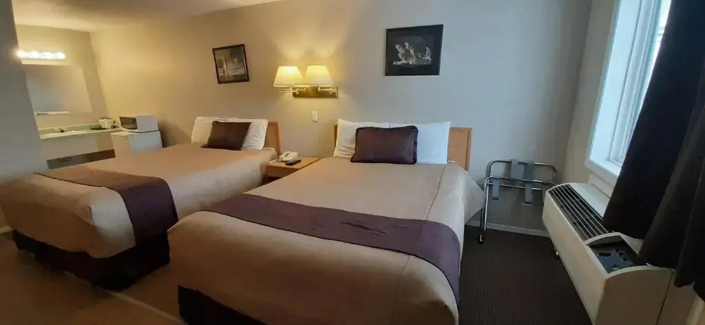 Marys Motel