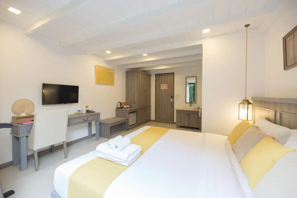 B2 Riverside Premier Resort