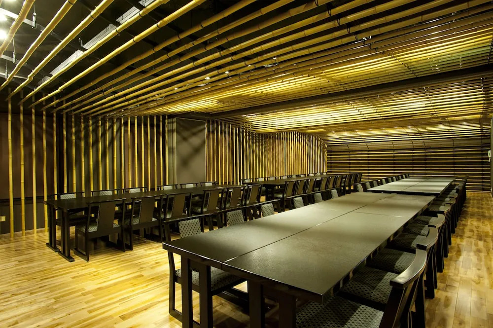 Business Hotel KG
