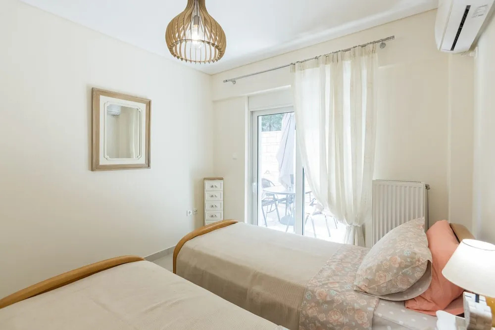 New stylish apartment with Sea View