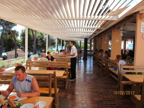Hotel Bor
