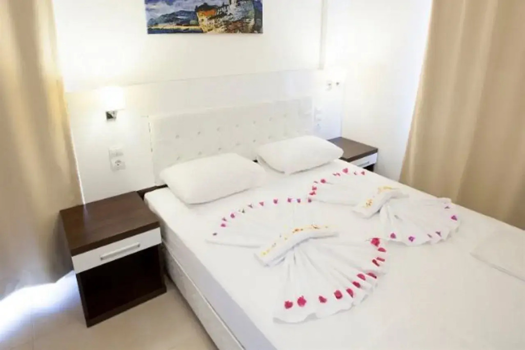 Side Suite Hotel