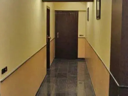 Sukh Hotel