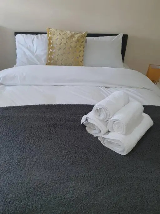 Contractors & Families 5 Bedroom House 7 Beds - Wifi *Garden* Parking