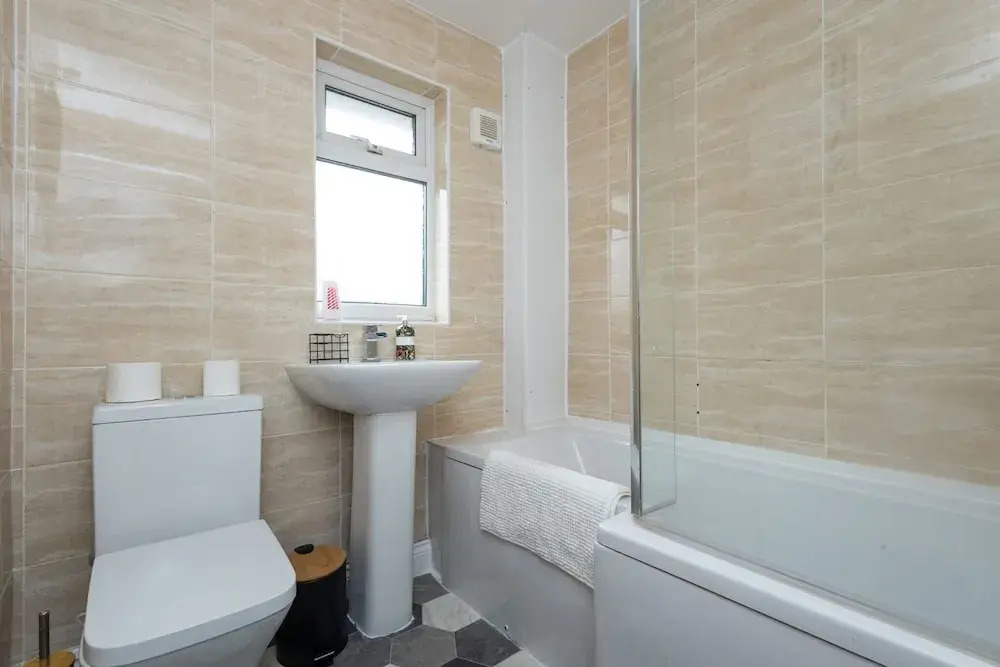 6 Guests - Pet Friendly - 10min Leeds City Centre